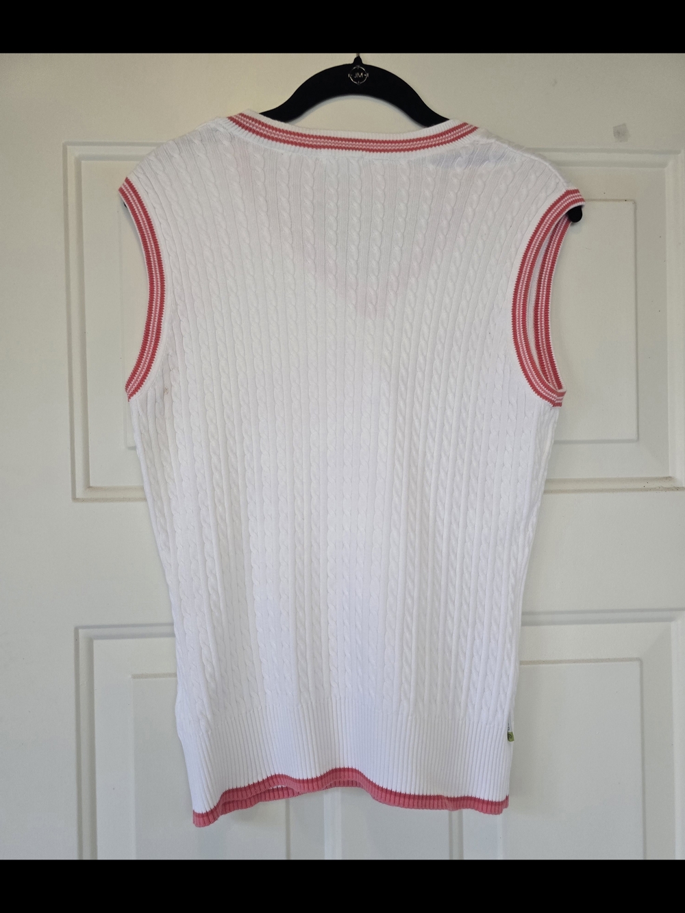 NWT Izod Womens Sweater Vest S White Pink Trim Cable Knit V-Neck Golf Preppy Top - Picture 3 of 10